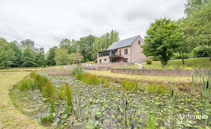 Ferienhaus mit Pool und Angelteich in Couvin, Ardennen