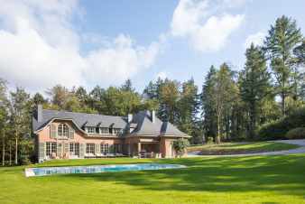 Cottage in den Ardennen fr 12 Personen mit Schwimmbad und Garten in Dinant