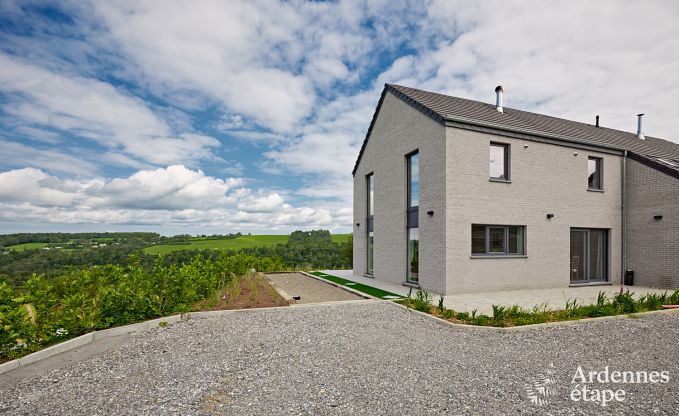 Moderne Ferienwohnung mit 5 Schlafzimmern in Ferrires, Ardennen