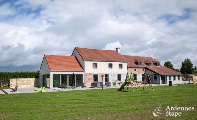 Ferienhaus mit Innenpool in Froidchapelle, Ardennen