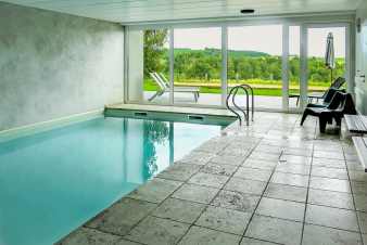 Luxusvilla in Houffalize: Komfort fr 22 Pers, Pool, Sauna, Garten in den Ardennen