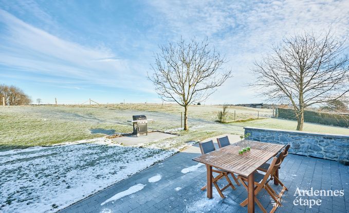 Gemtliches Ferienhaus in Houyet: absolute Ruhe fr 4 Personen mit Blick auf die Ardennen