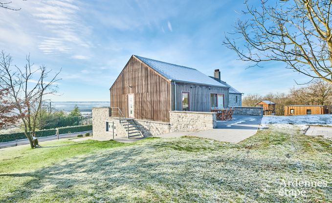 Gemtliches Ferienhaus in Houyet: absolute Ruhe fr 4 Personen mit Blick auf die Ardennen