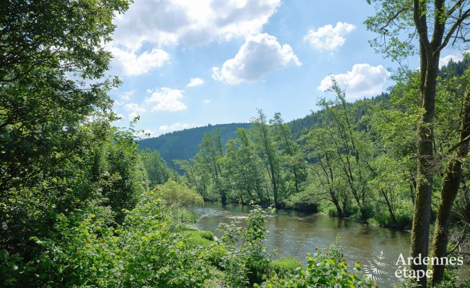 Umweltfreundliches Chalet in La Roche-en-Ardenne, am Ufer der Ourthe