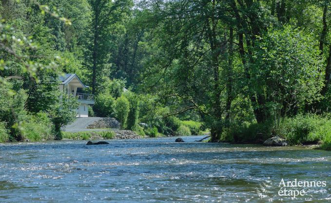 Umweltfreundliches Chalet in La Roche-en-Ardenne, am Ufer der Ourthe