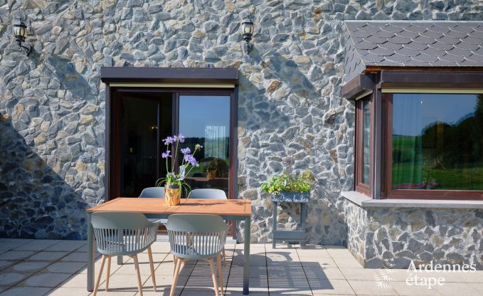 Moderne Ferienwohnung in La Roche-en-Ardenne mit Garten und Terrasse