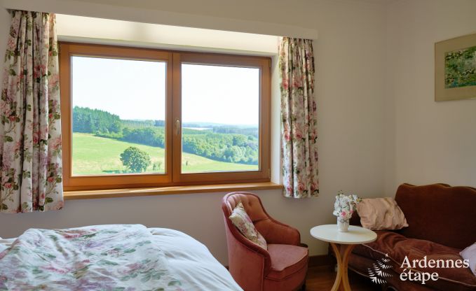 Moderne Ferienwohnung in La Roche-en-Ardenne mit Garten und Terrasse