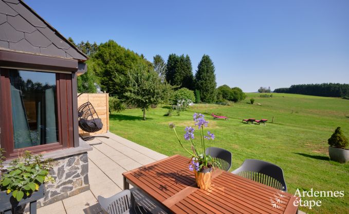 Moderne Ferienwohnung in La Roche-en-Ardenne mit Garten und Terrasse