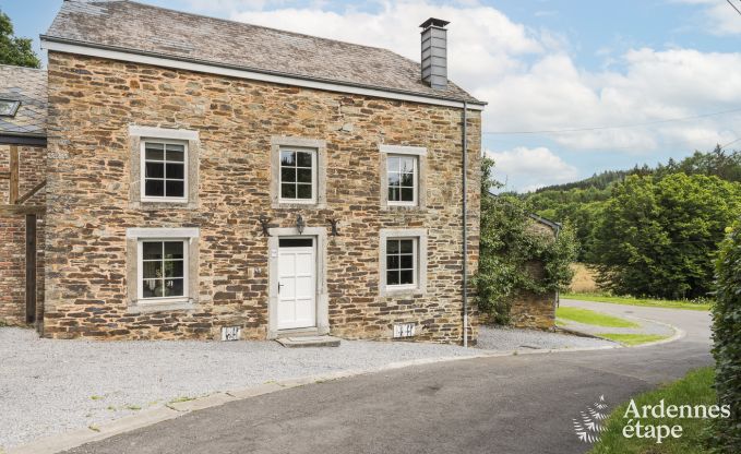 Ferienhaus mit Garten, Grill und Kamin in Redu, Ardennen