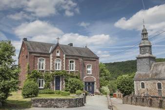 Ferienhaus in Saint-Hubert: Komfort fr 7 Personen in den Ardennen mit Garten und Grill