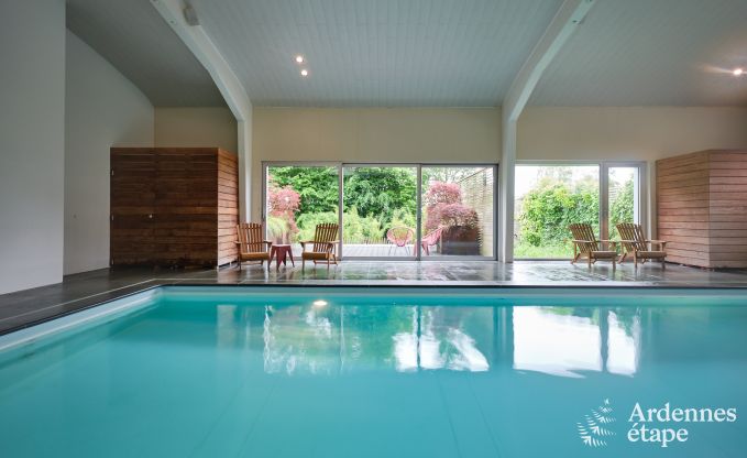 Luxurises Ferienhaus mit eigenem Wellnesscenter und Schwimmbad in Vaux-sur-Sre